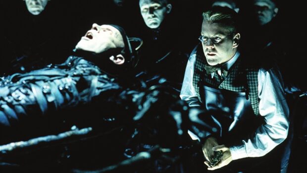 Pera Film’den Gelecek Hatıraları'na Özel Seçki: Yitik Zamanın Peşinde 3 – Dark City Gizemli Sehir 1998 2